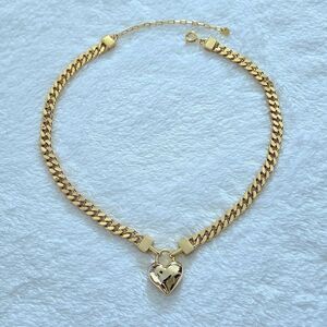 Eye👁 Candy🍬 "Adeline" Gold💛 Curb Link Chain⛓️ With Heart♥️ Pendant - NWT